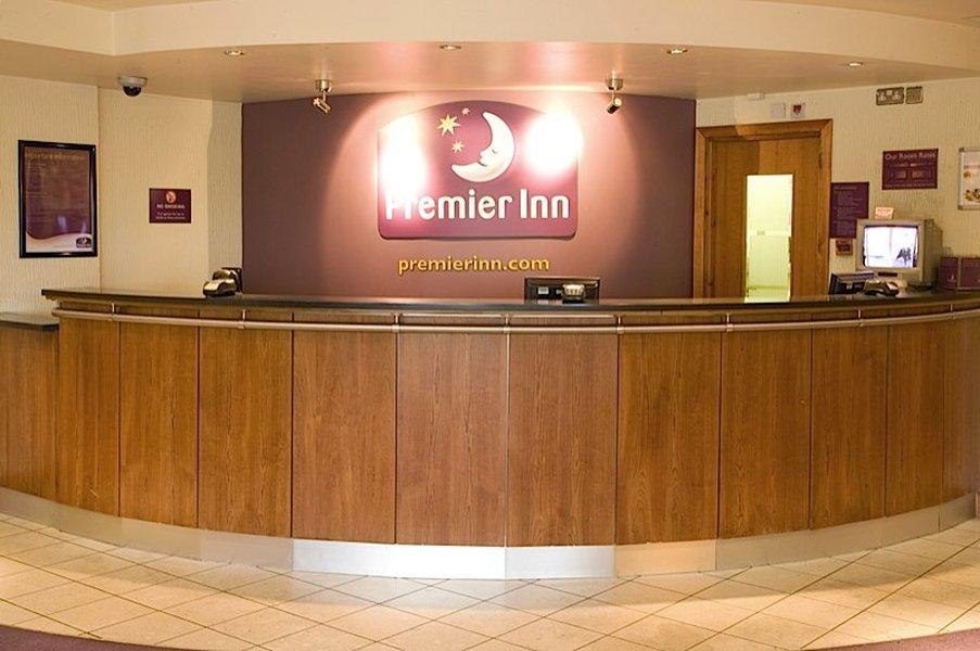 Premier Inn London Heathrow M4/J4 Hillingdon Bagian luar foto